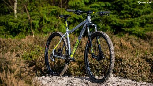 Voodoo Aizan specs and reviews 